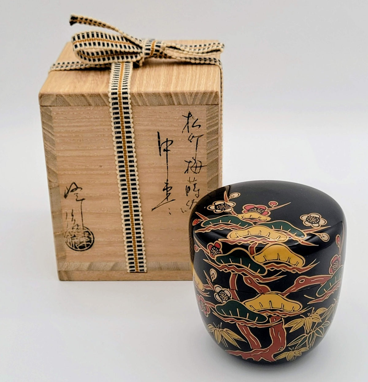 Matcha natsume avec motif Shochikubai 松竹梅 Sakata Minetosh